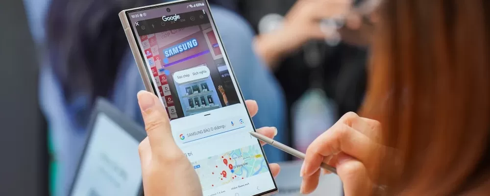 Evidence suggests Samsung is testing One UI 8.0 on the Galaxy S25