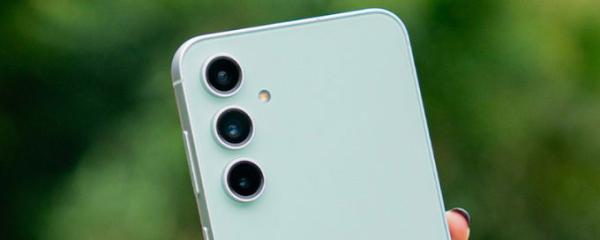 Galaxy S23 FE starts receiving stable One UI 8 update