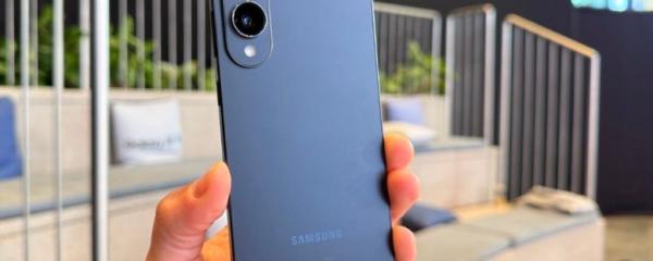 Galaxy S25 Edge officially updated to One UI 8 (Android 16)