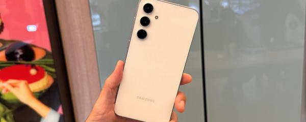 One UI 7.0 for Galaxy S23 FE has been spotted