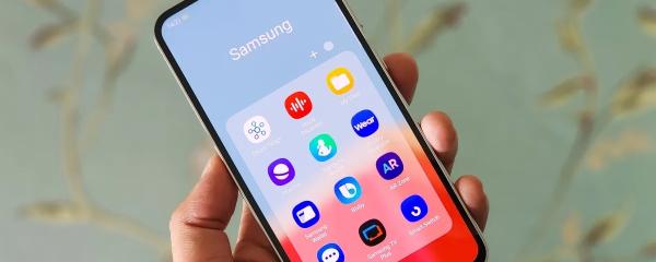 One UI 8.5 Brings Pixel-Like AI Weather Effects to Galaxy Lock Screens