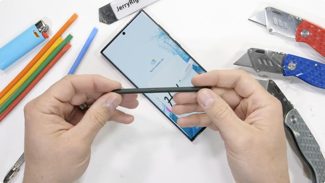 Galaxy S22 Ultra durability test: This is worthy flagship of the year! - Picture 8.