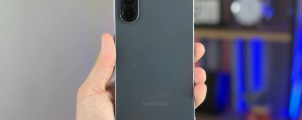 Samsung Accelerates Google Play System Updates Across Galaxy Ecosystem