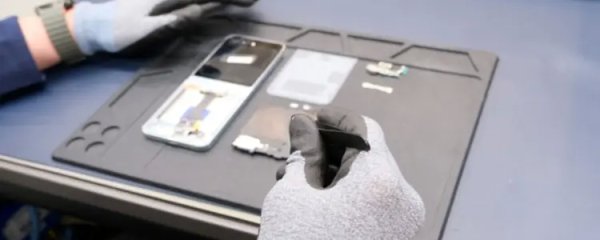 Samsung Expands Cost-Cutting Repair Program for Galaxy Z Foldables