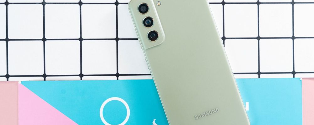 Samsung Galaxy S21 FE gets March 2025 security update