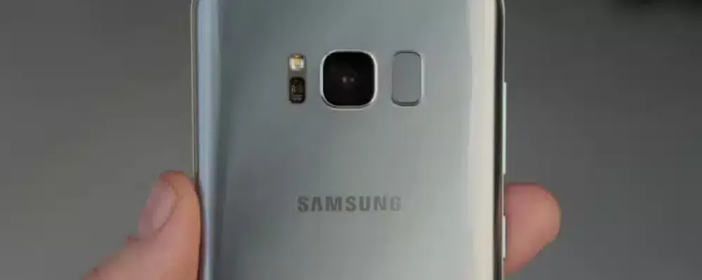 Samsung Galaxy S8 suddenly discovered running One UI 7 (Android 15)