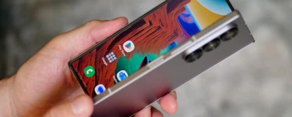 Samsung pauses One UI 8 update for Galaxy Z Fold SE due to touch error