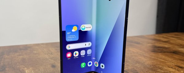 Samsung Reportedly Kicks Off One UI 9 Testing for Next-Gen Galaxy Z Fold 8 and Flip 8