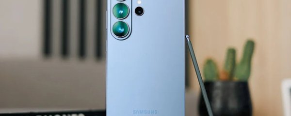 Samsung Rolls Out First Galaxy S26 Update, Quietly Adds 'Inactivity Restart' Security Feature