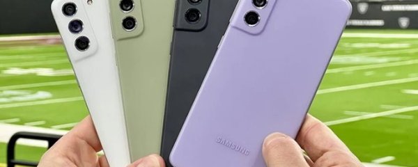 Samsung's Latest Security Patch Dashes Galaxy S22 Hopes for One UI 8.5