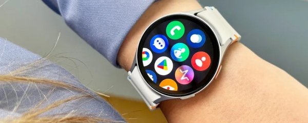 Samsung’s Next Galaxy Watch Could Predict Fainting Spells Before They Happen