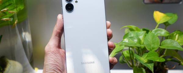 Samsung suddenly removed One UI 7 update for Galaxy A06