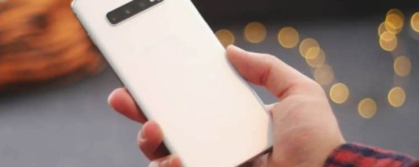 Surprise Rollout: Samsung Breathes New Life into the Legendary Galaxy S10