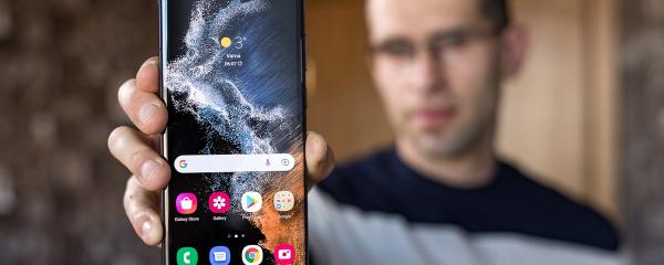 The Galaxy S22 series continues to receive One UI 6.1 after a temporary pause